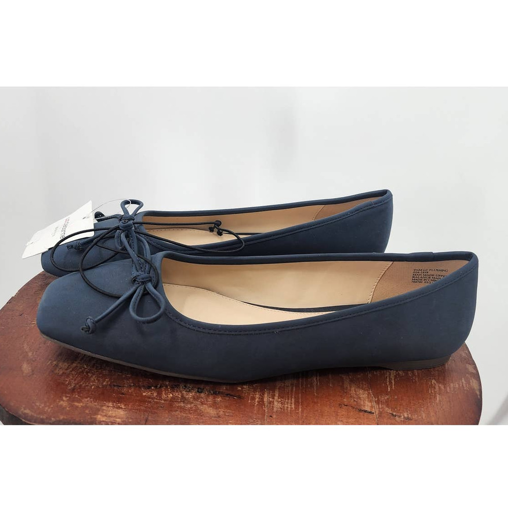 NWT Casual Dress‎ Office Square Toe Flats Blue 9.5 Liz Claiborne Matte Blue